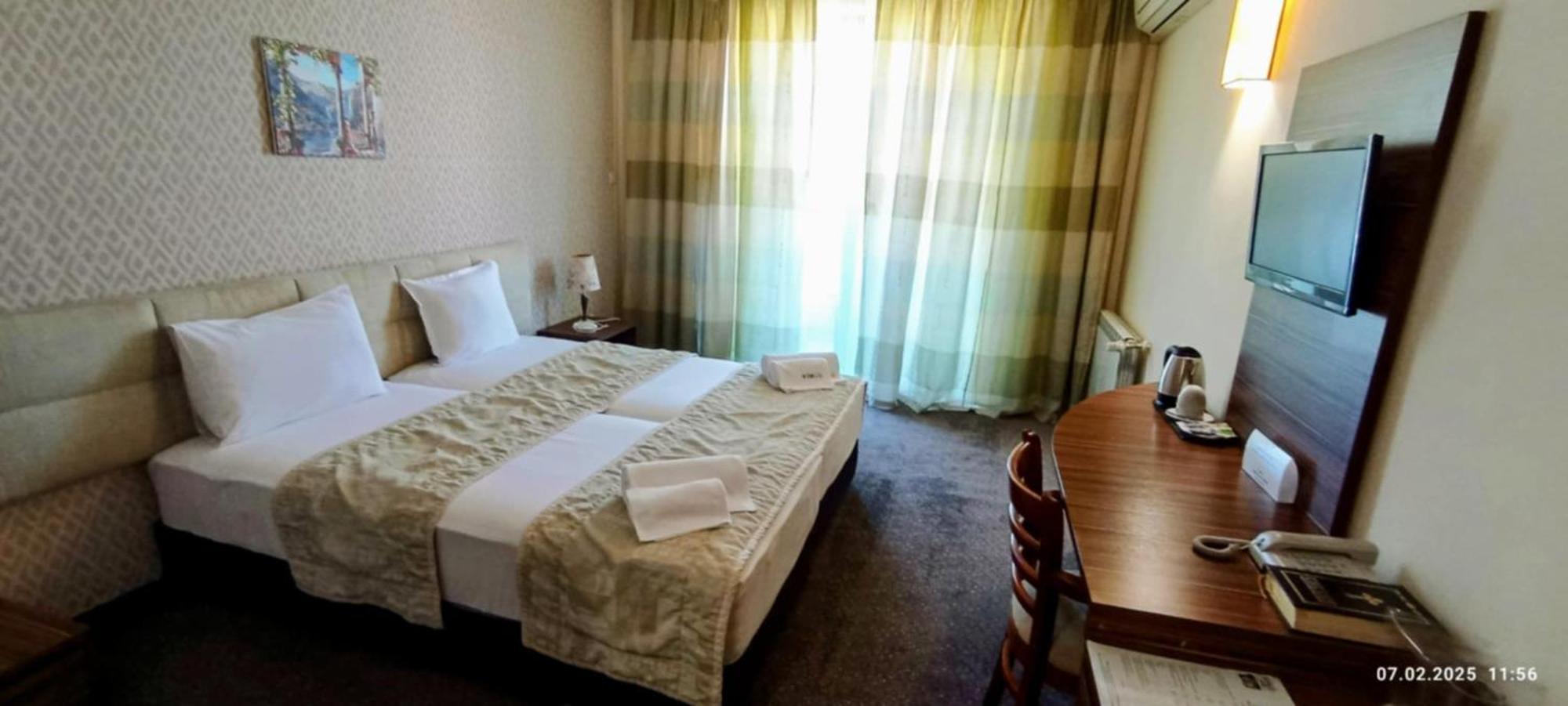 Vitoshko Lale Hotel Sofia Exterior photo